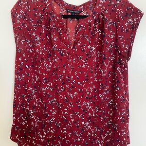 41 Hawthorn Burgundy Floral Blouse size M